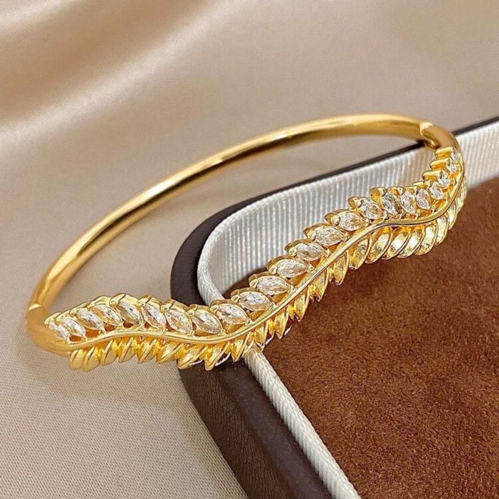 Leaf Bangle Bracelet Q717
